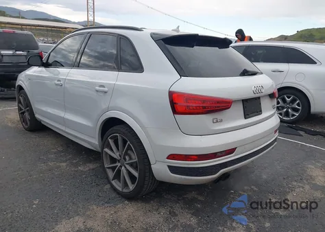 2018 Audi Q3 2.0T Premium/2.0T Sport Premium z USA, uszkodzony, nr VIN WA1JCCFS0JR023808